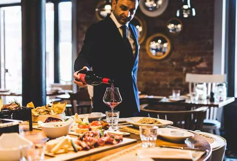 هتل Hilton Molino Stucky Venice