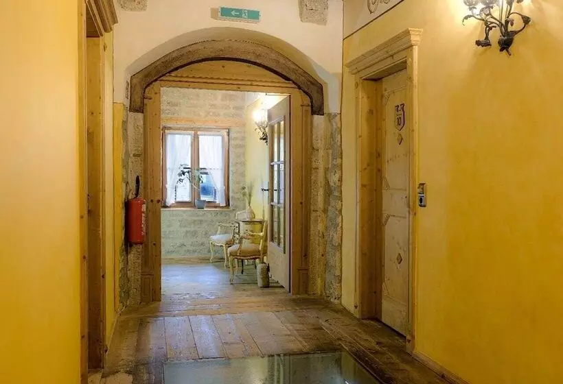 Historik Hotel Gotisches Haus Garni