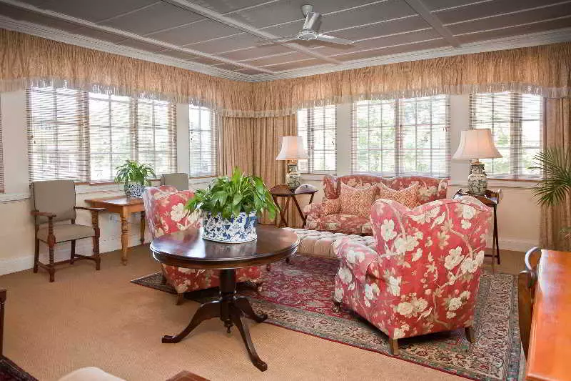 Queens Hotel By Bon Hotels