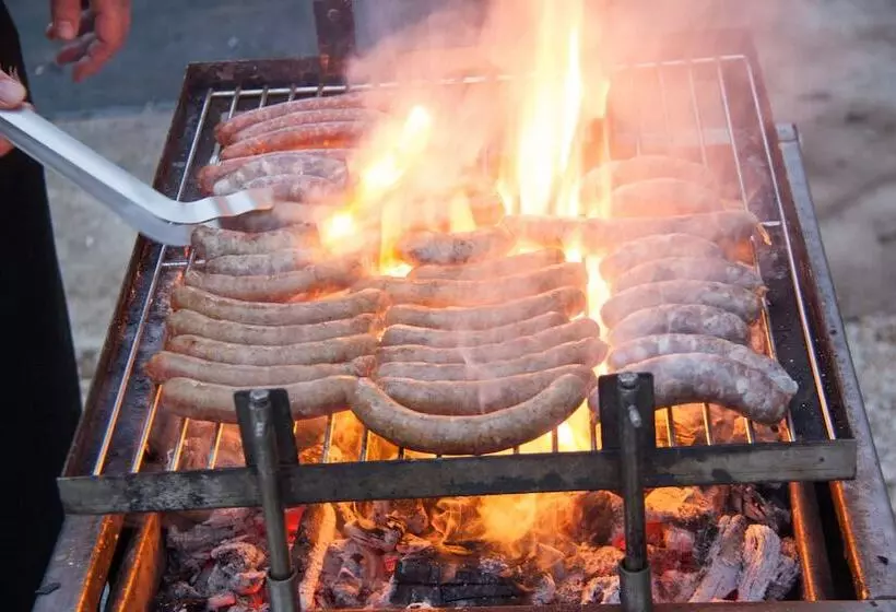 Отель Schloss Burgellern