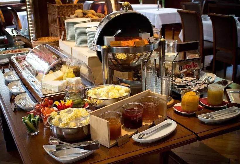 Отель Schloss Burgellern