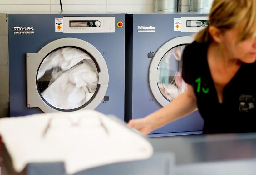 Hotel Schloss Burgellern