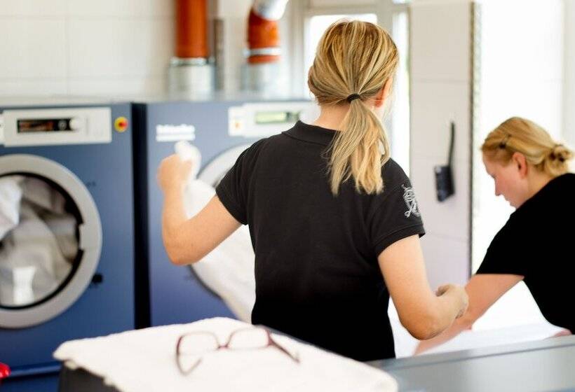 Hotel Schloss Burgellern