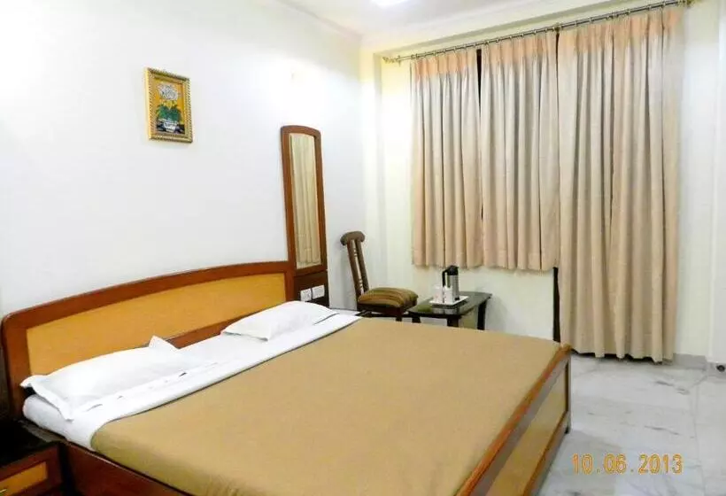 בית מלון כפרי Tara Palace Chandni Chowk