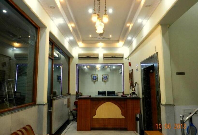 בית מלון כפרי Tara Palace Chandni Chowk