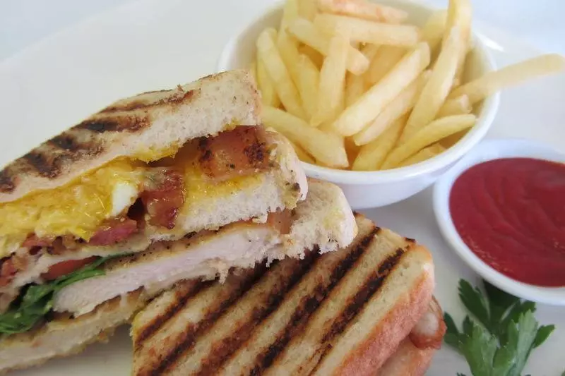 בית מלון כפרי The Andros Boutique