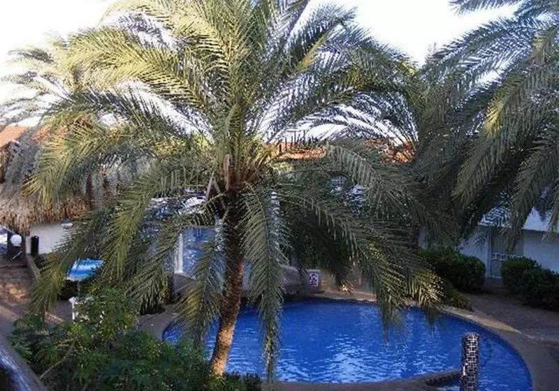 Отель Paradise Yaque