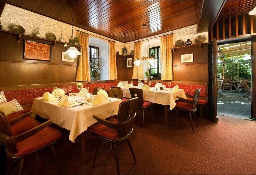 Löwen Hotel & Restaurant