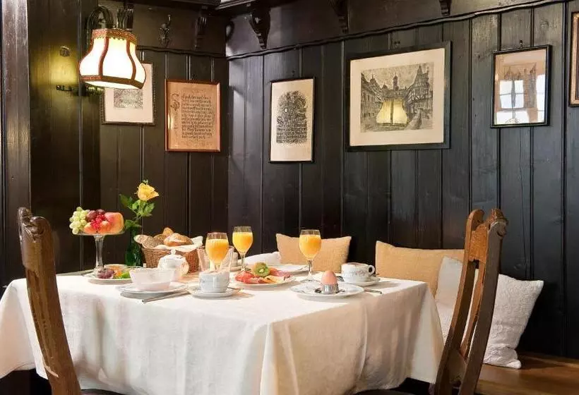 Löwen Hotel & Restaurant