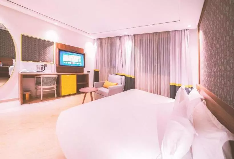 Oum Palace Hotel & Spa