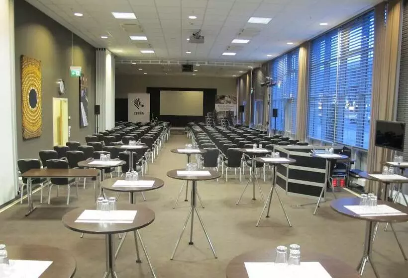 Tulip Inn Hotel Düsseldorf Arena