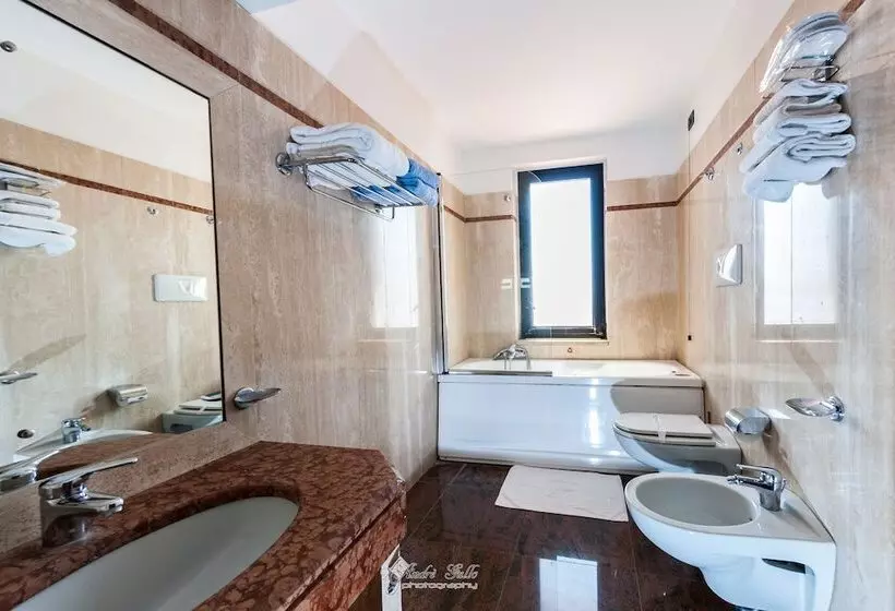 Отель Arcobaleno