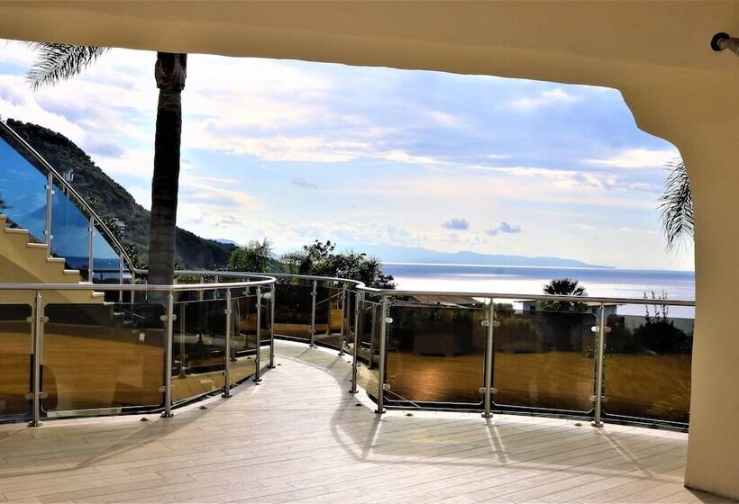 ホテル Arcobaleno