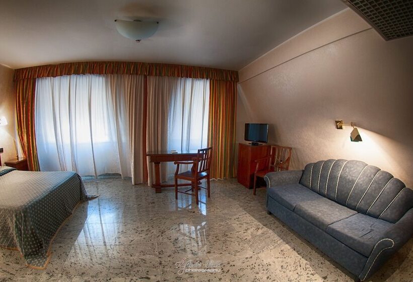 ホテル Arcobaleno