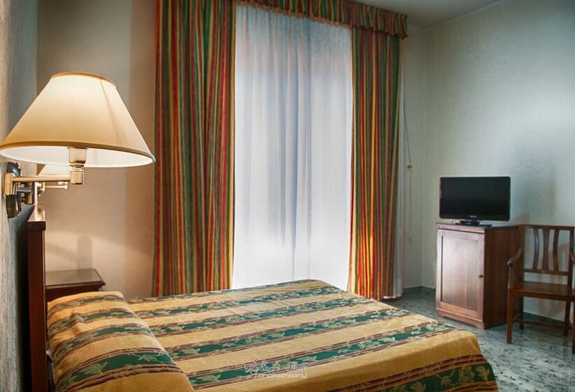 ホテル Arcobaleno