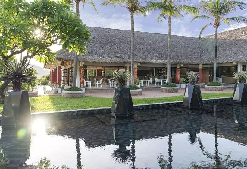 هتل Avani Quy Nhon Resort