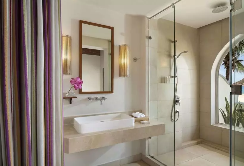 هتل Avani Quy Nhon Resort