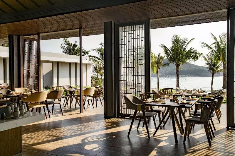 هتل Avani Quy Nhon Resort