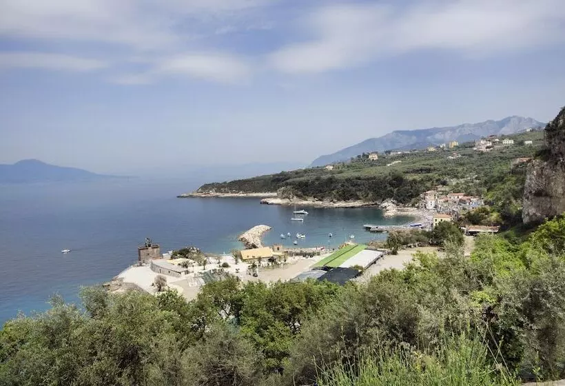 ホテル Baia Di Puolo