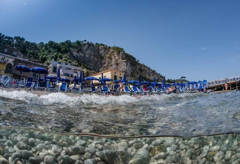 Отель Baia Di Puolo