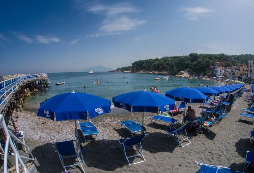 Отель Baia Di Puolo