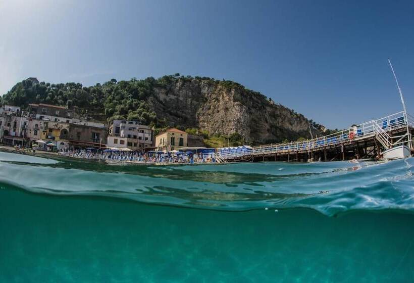 Отель Baia Di Puolo