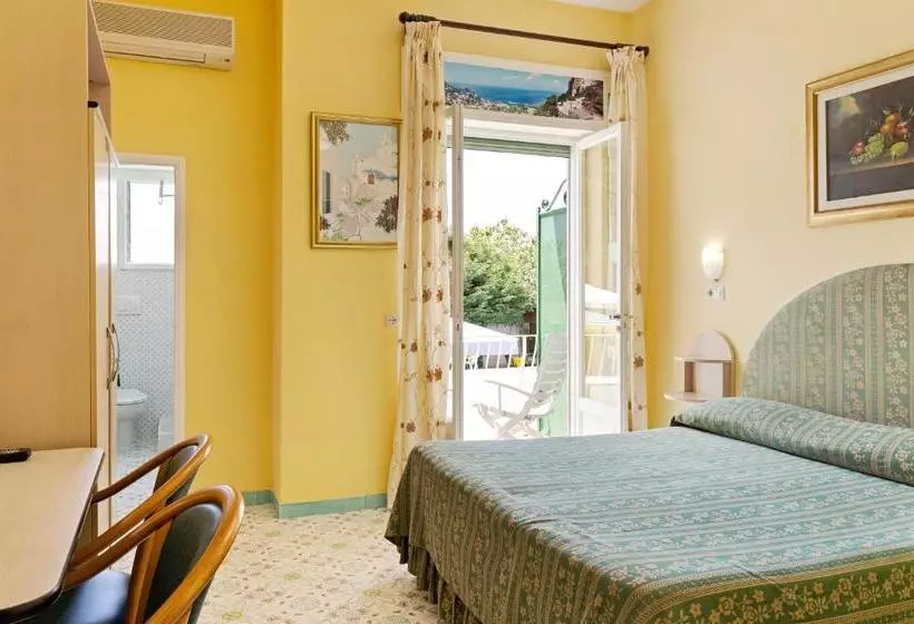 בית מלון כפרי Carmencita