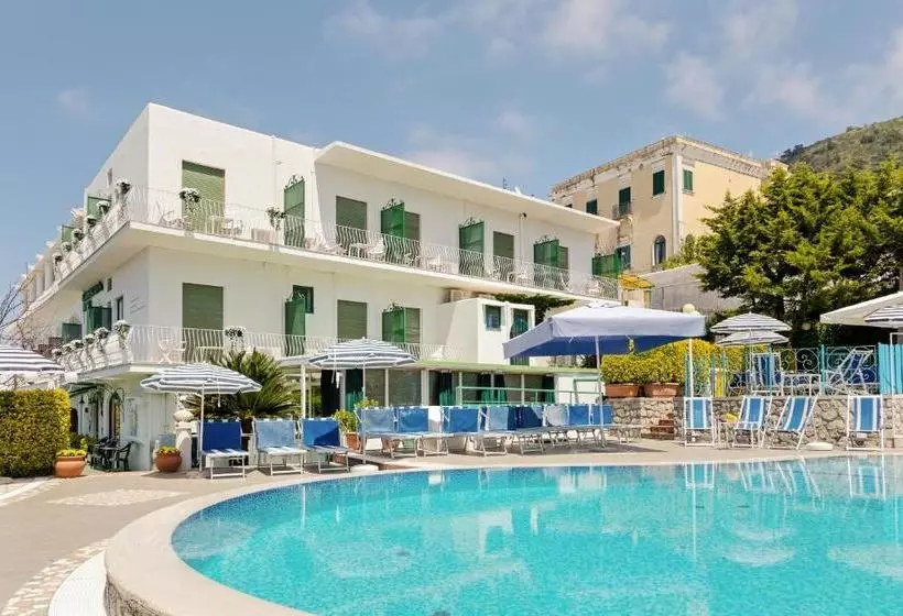 בית מלון כפרי Carmencita