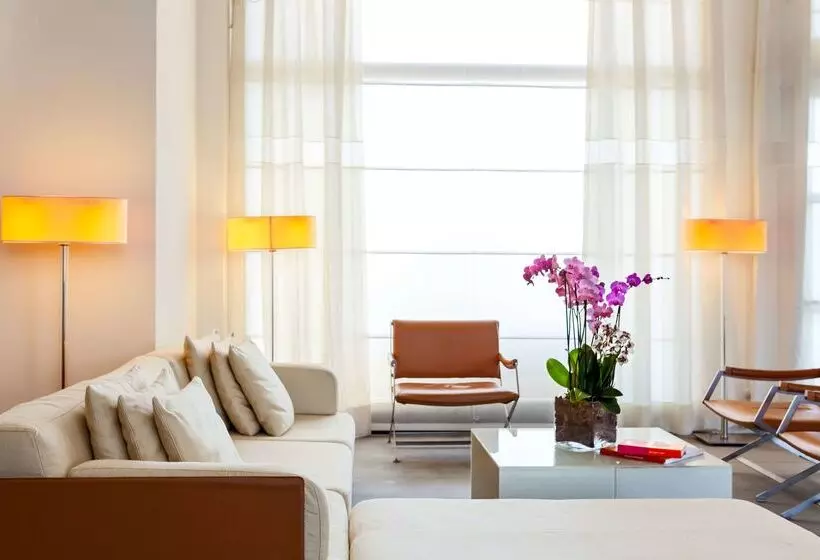 هتل Hilton Garden Inn Florence Novoli