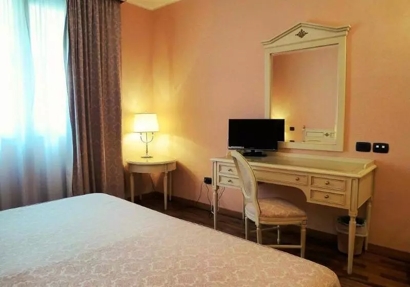 هتل Lucrezia Borgia