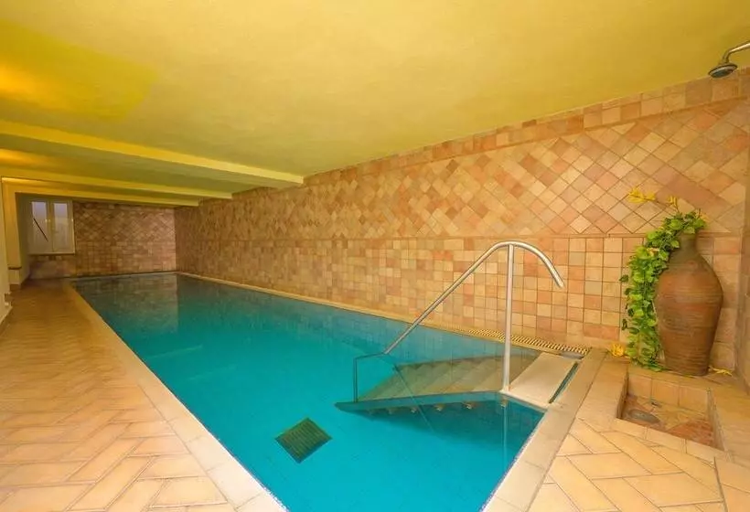 Otel Parco Cartaromana