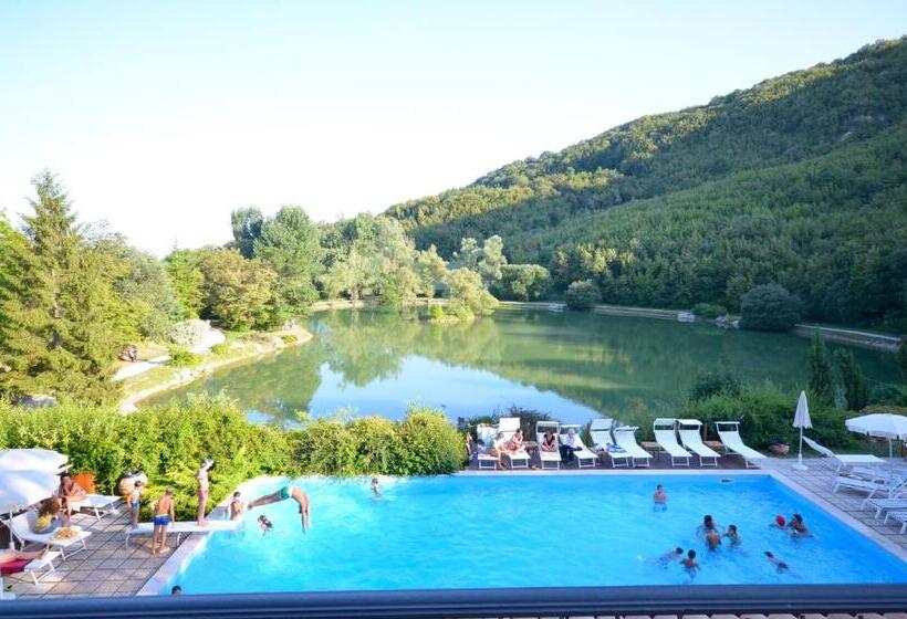 בית מלון כפרי Parco Del Lago Resort & Spa