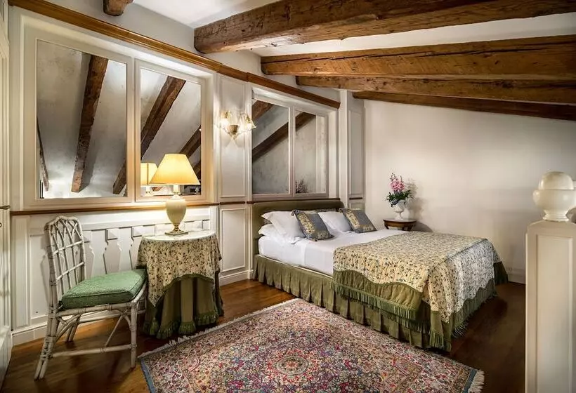 Villa Franceschi Hotel & Resort