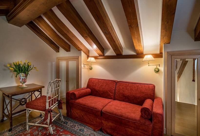 Villa Franceschi Hotel & Resort