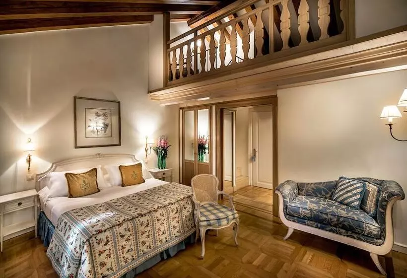 Villa Franceschi Hotel & Resort