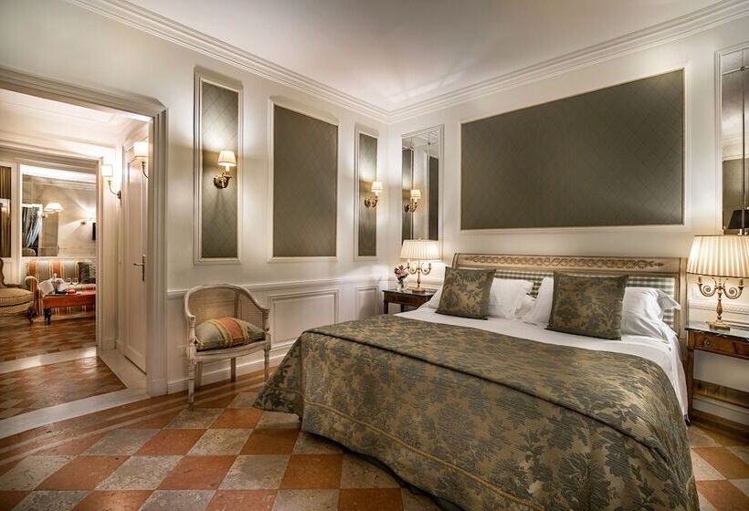 Villa Franceschi Hotel & Resort