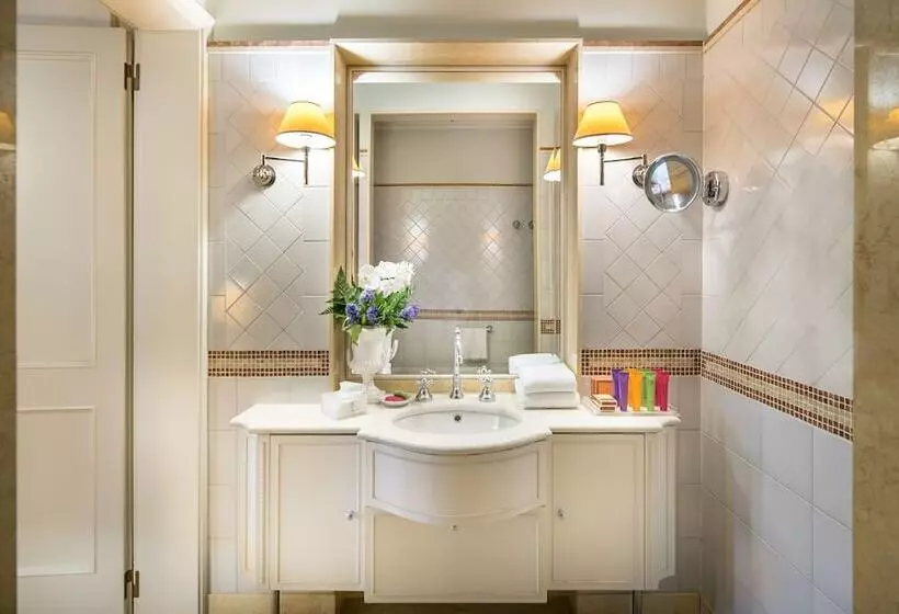 Villa Franceschi Hotel & Resort