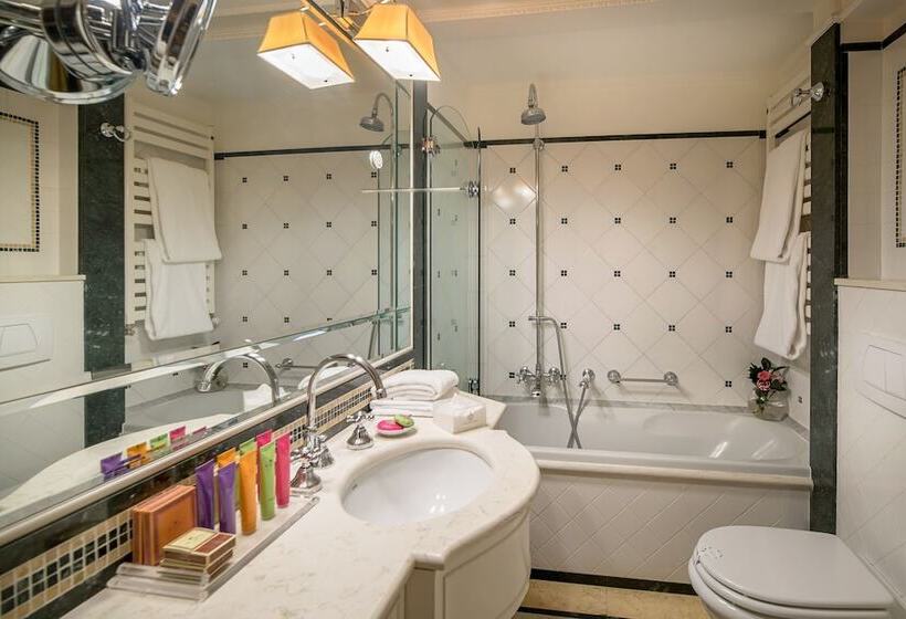 Villa Franceschi Hotel & Resort