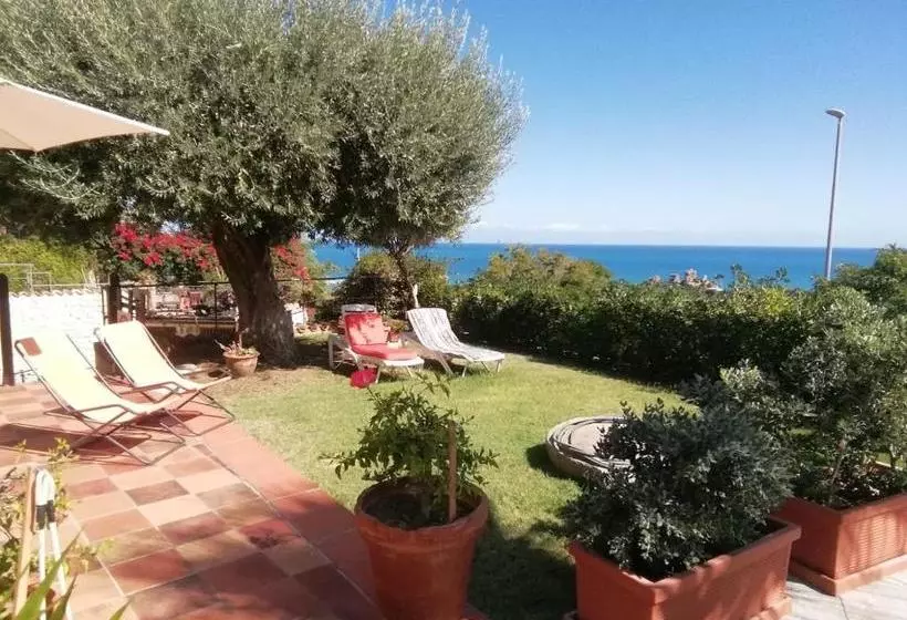 Отель Residence Santa Barbara