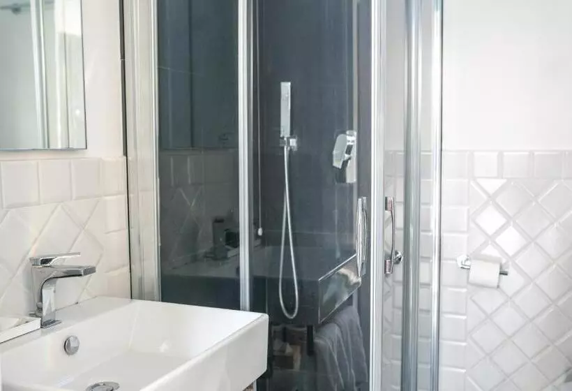 Отель Venere Azzurra