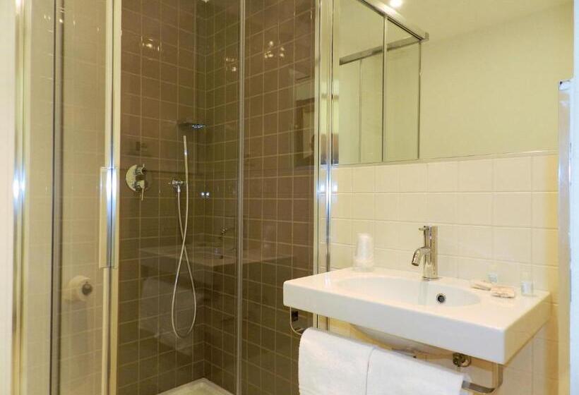 Отель Venere Azzurra