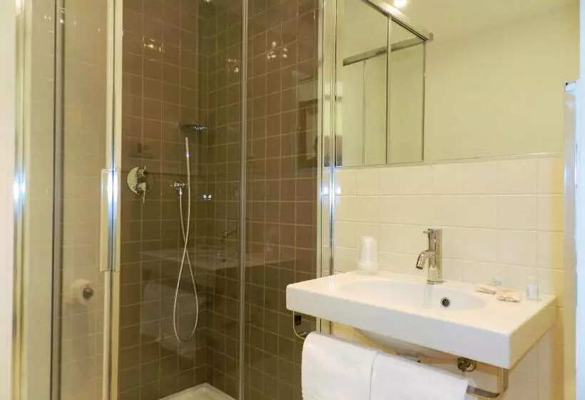 Отель Venere Azzurra