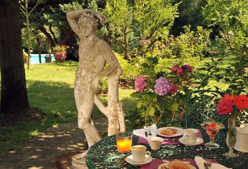 ホテル Villa Clementina