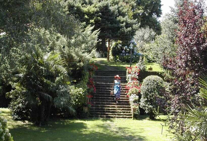 ホテル Villa Clementina