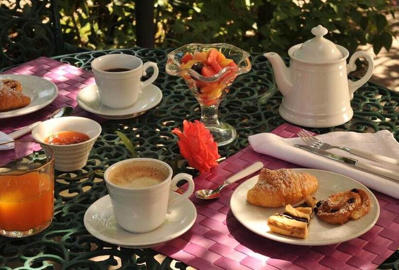 ホテル Villa Clementina