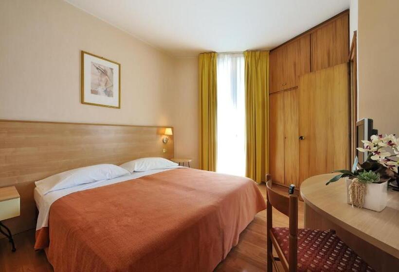 בית מלון כפרי Ziò Imola