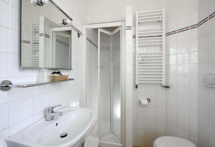 בית מלון כפרי Ziò Imola