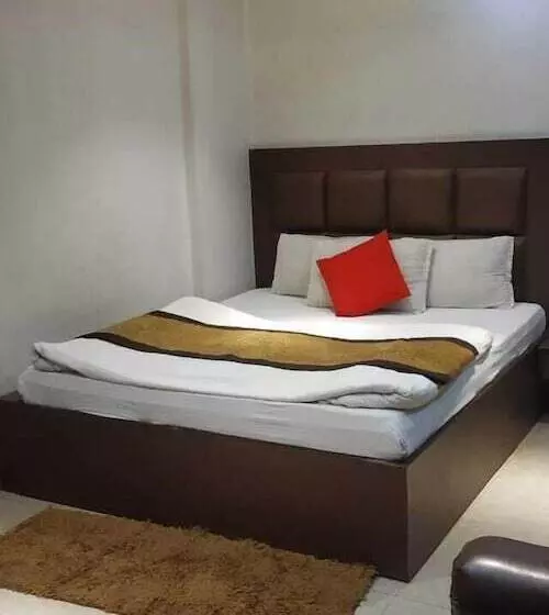 Adb Rooms Hotel Ashiana