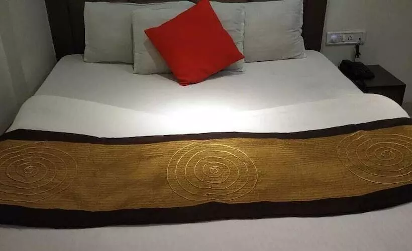 Adb Rooms Hotel Ashiana