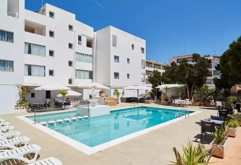 Apartamentos San Antonio Beach